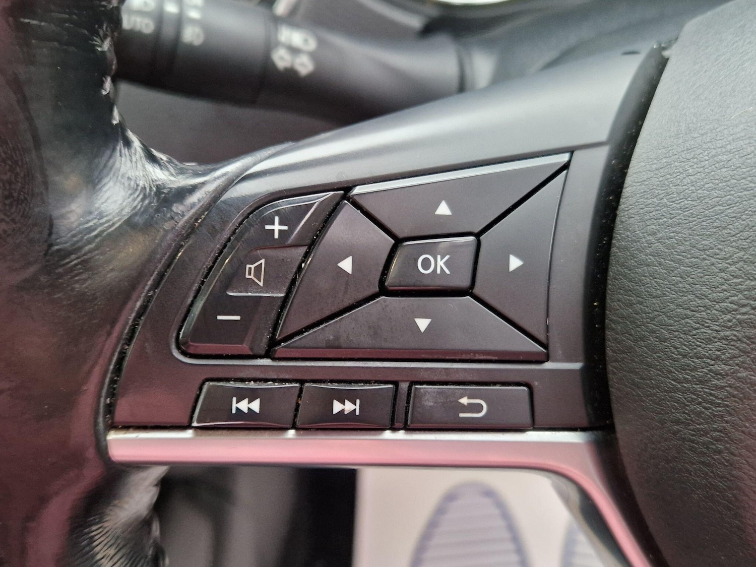 Used Nissan X-Trail 2018 for sale - 77331310: Photo 48