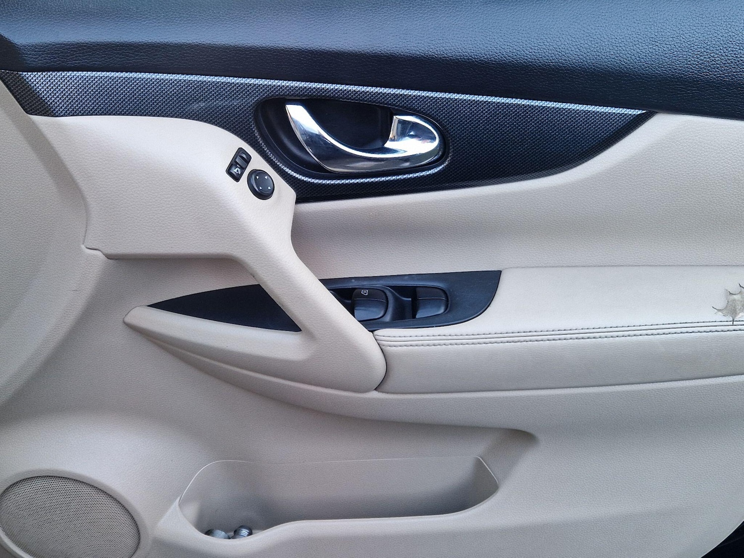 Used Nissan X-Trail for sale - 77016104: Photo 32