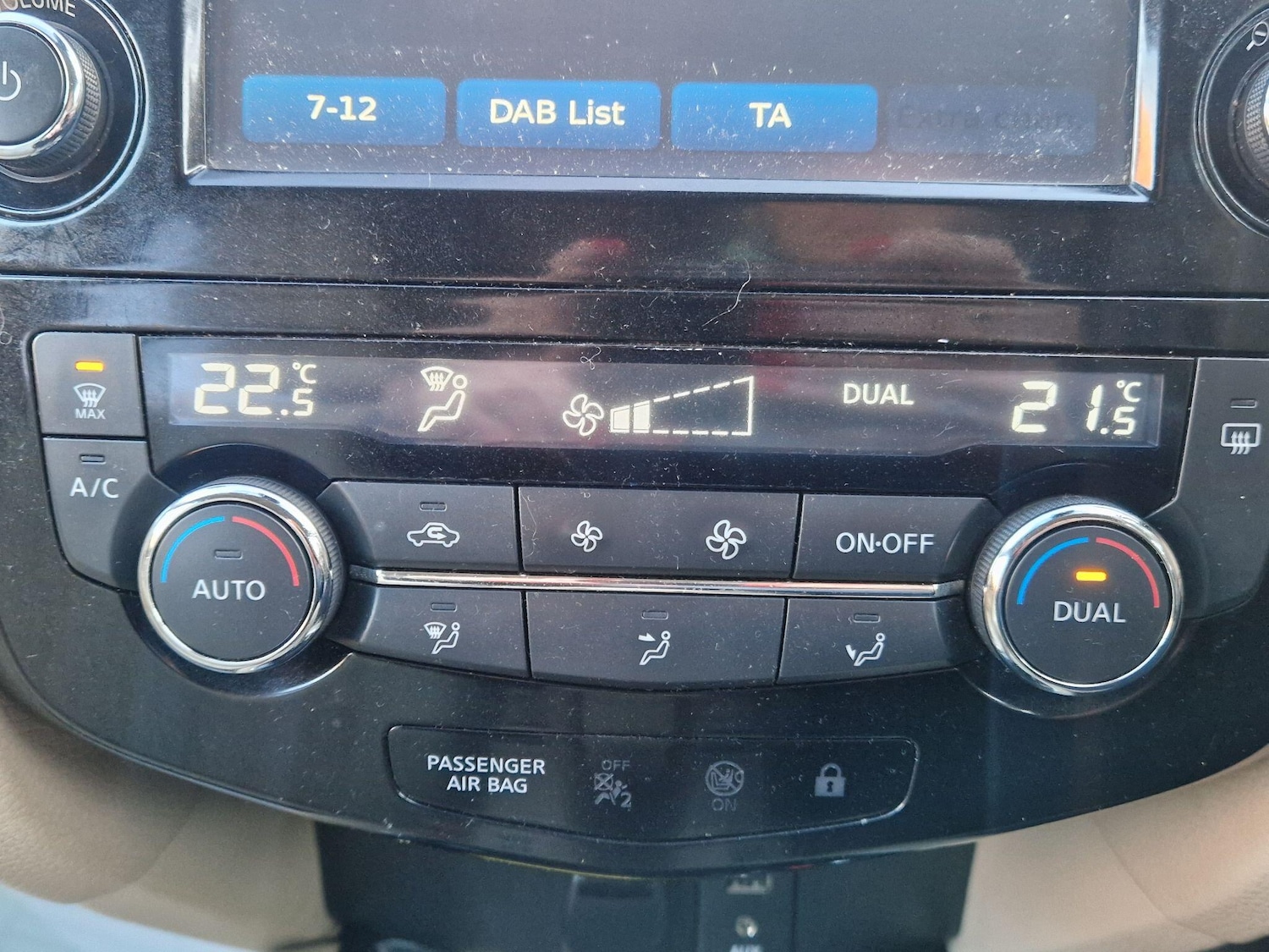 Used Nissan X-Trail for sale - 77016104: Photo 50