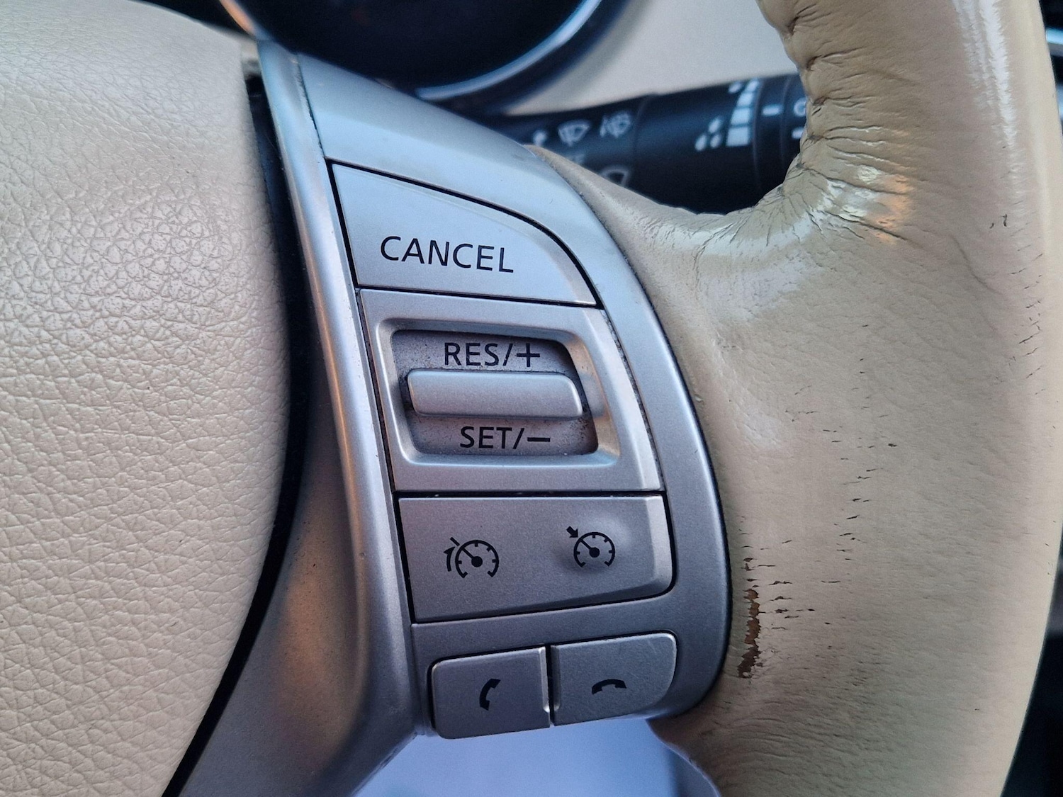 Used Nissan X-Trail for sale - 77016104: Photo 52