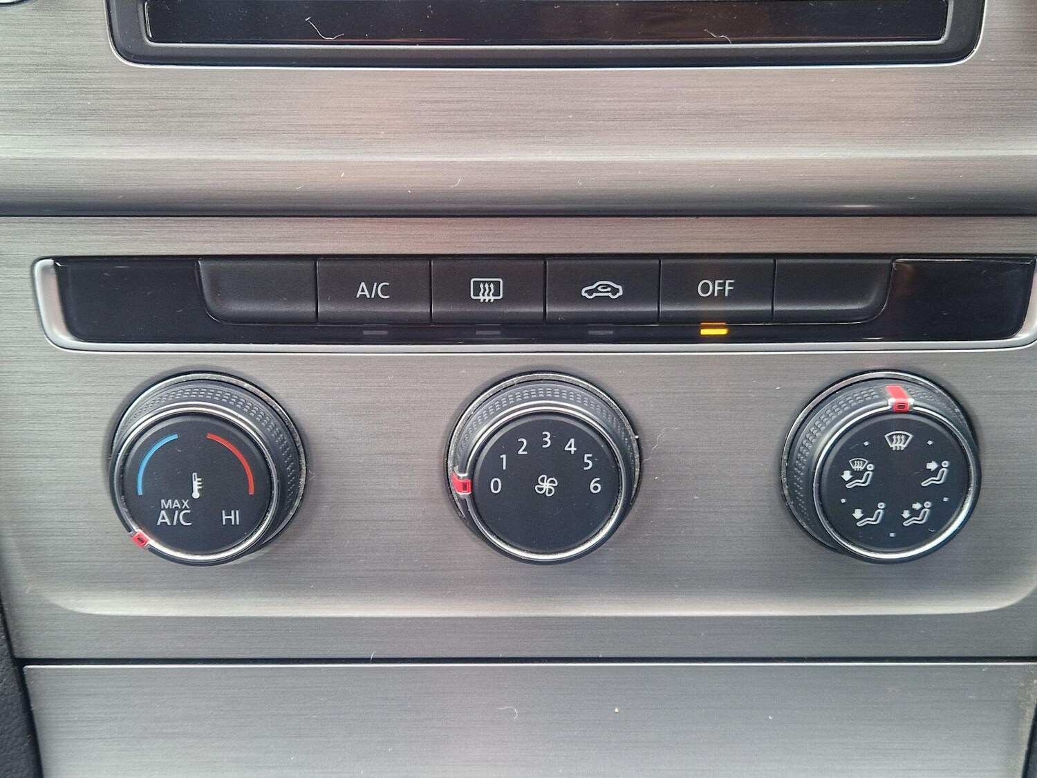 Used Volkswagen Golf 2014 for sale - 76781196: Photo 50