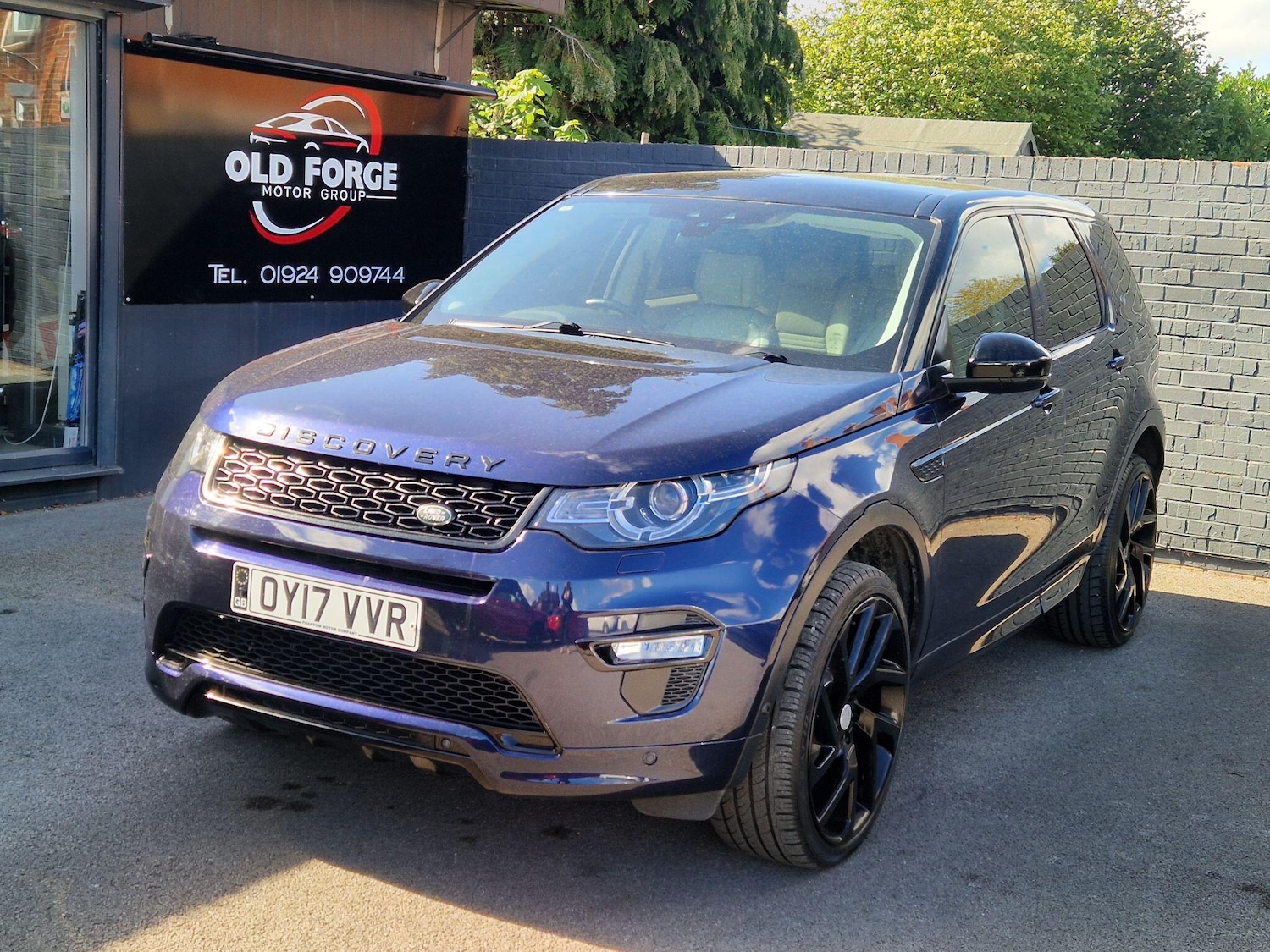 Used Land Rover Discovery Sport 2017 for sale - 76781911: Photo 1