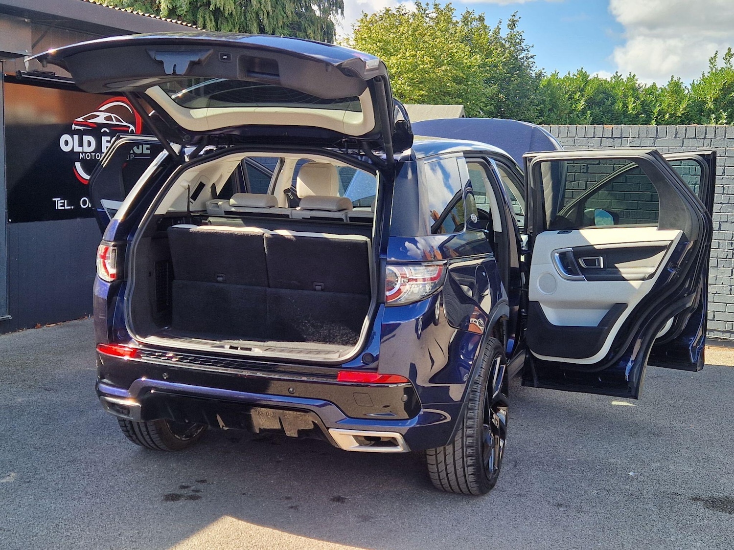 Used Land Rover Discovery Sport 2017 for sale - 76781911: Photo 21