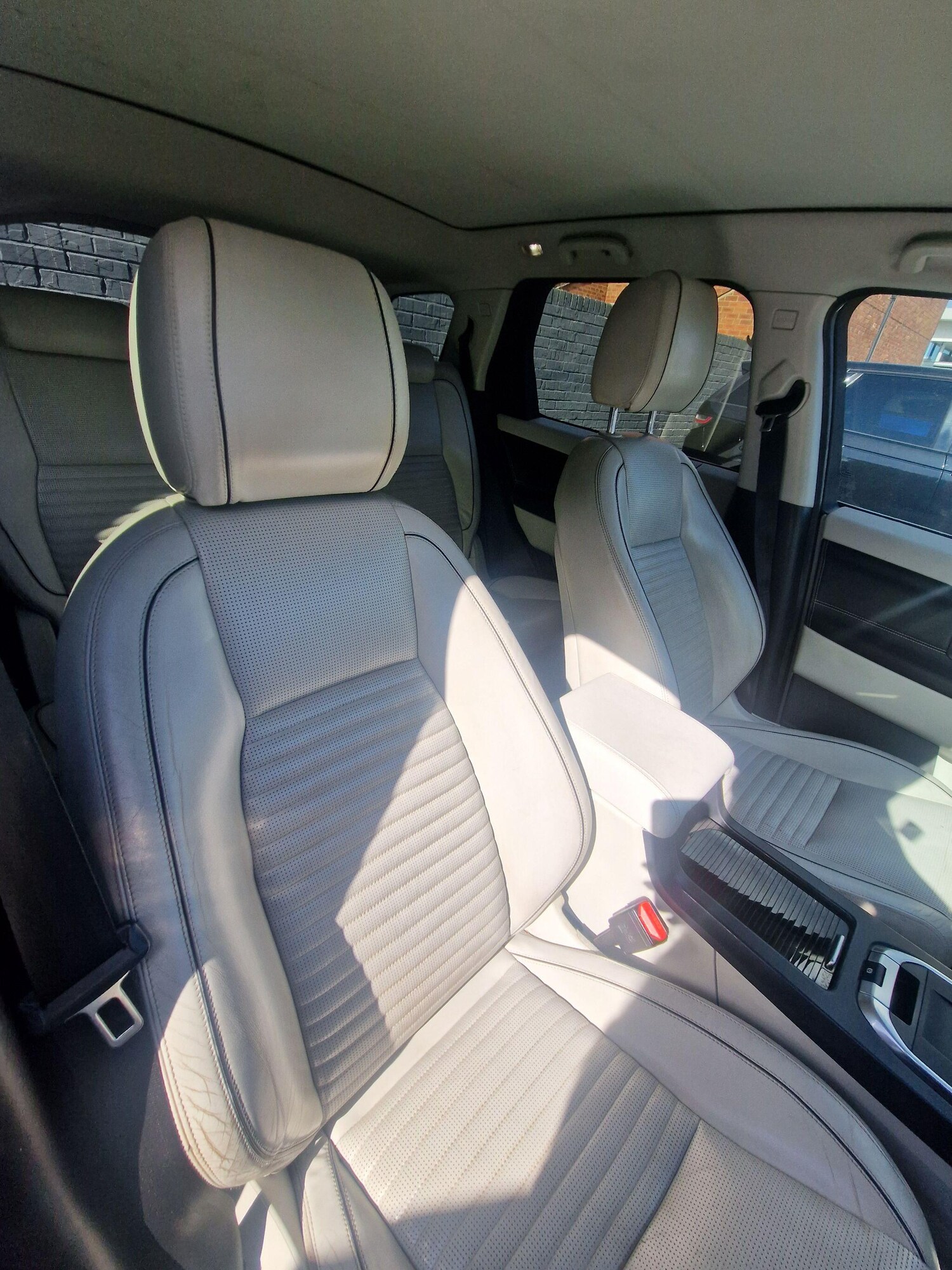 Used Land Rover Discovery Sport 2017 for sale - 76781911: Photo 31