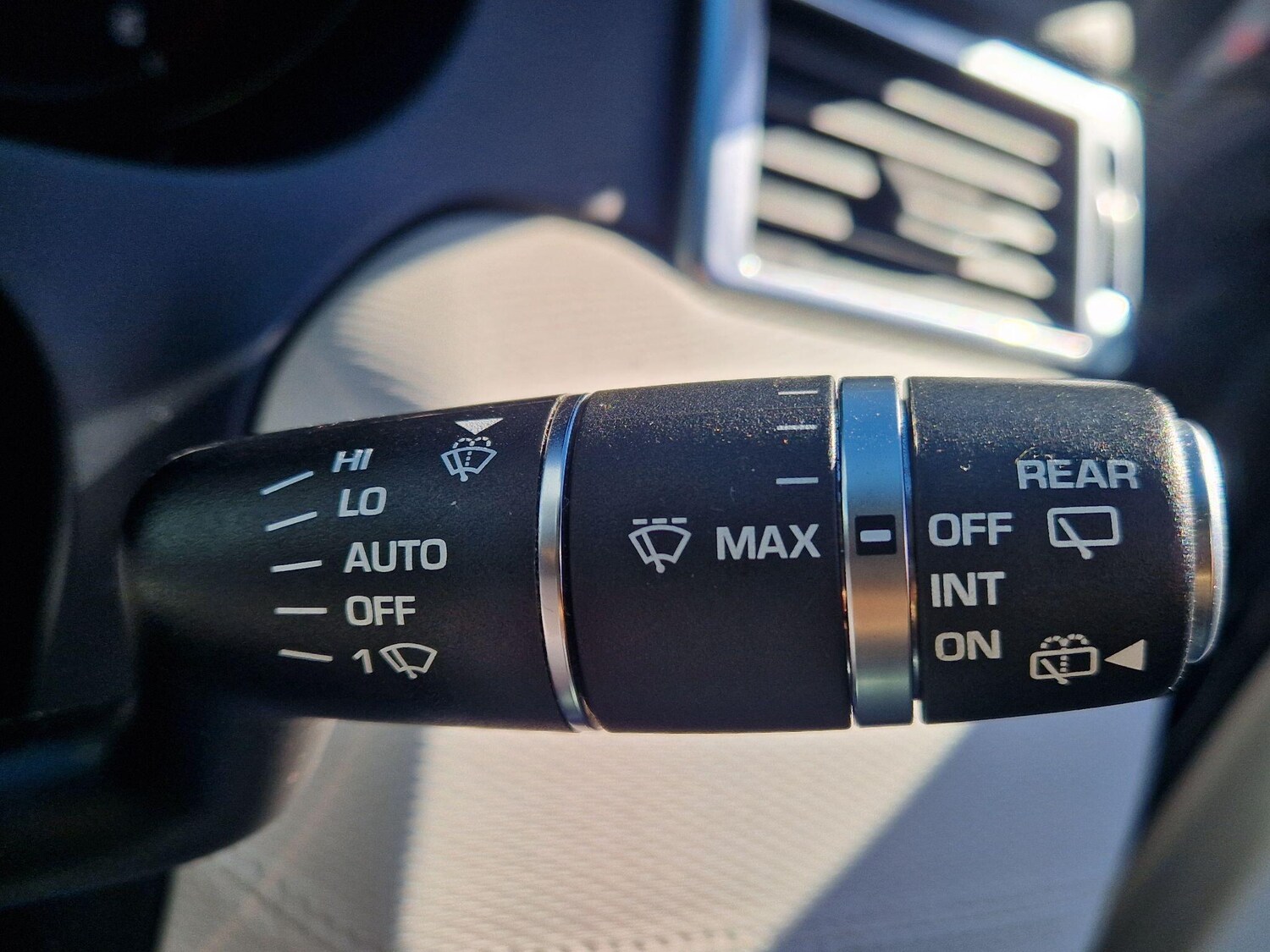 Used Land Rover Discovery Sport 2017 for sale - 76781911: Photo 50