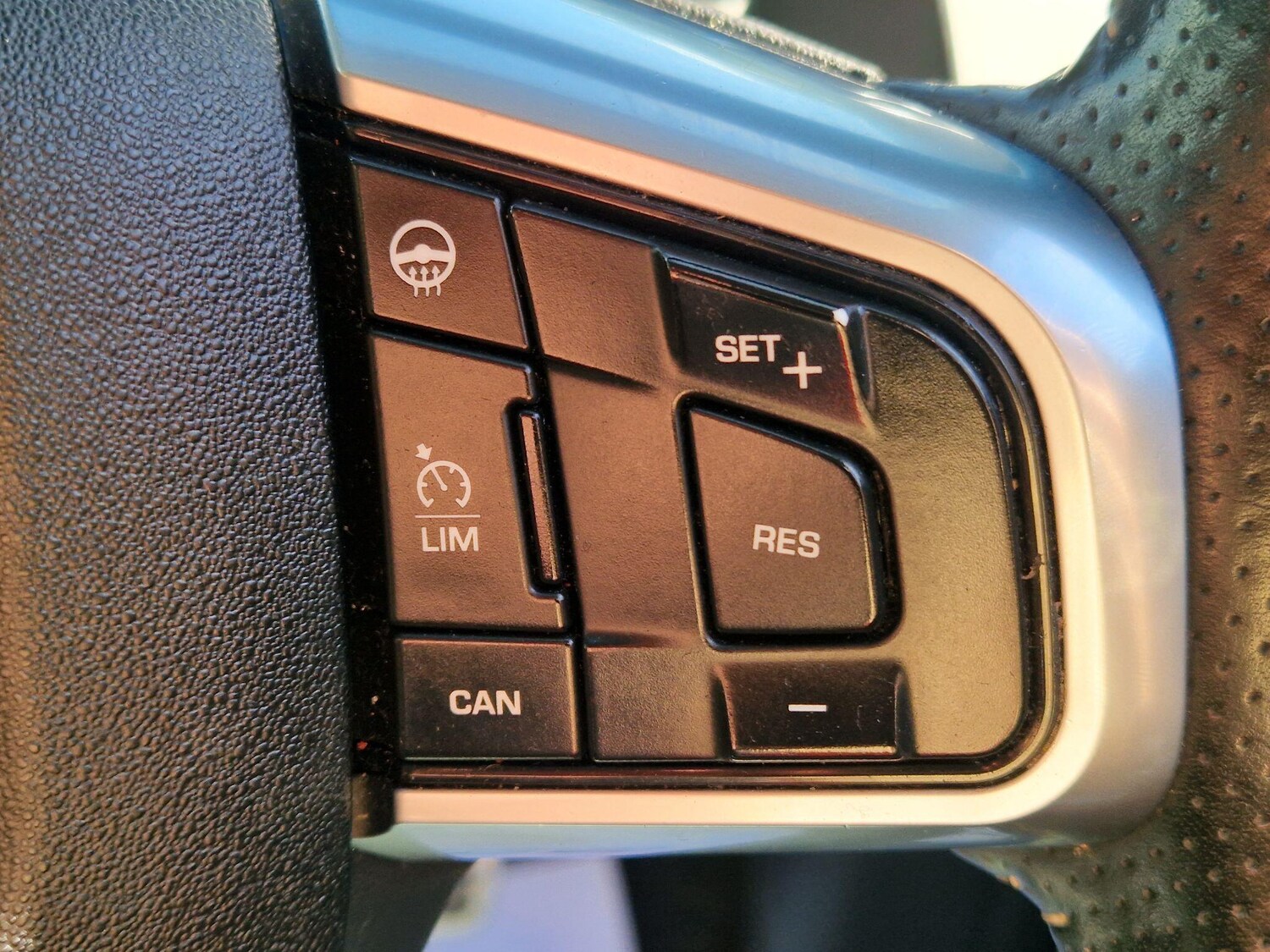 Used Land Rover Discovery Sport 2017 for sale - 76781911: Photo 55