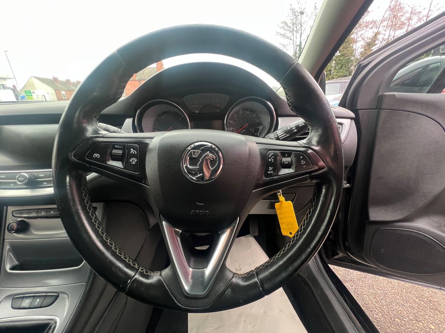 Used Vauxhall Astra 2017 for sale - 77854129: Photo 44