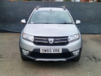 Used Dacia Sandero Stepway 2015 for sale - 78136284: Photo
