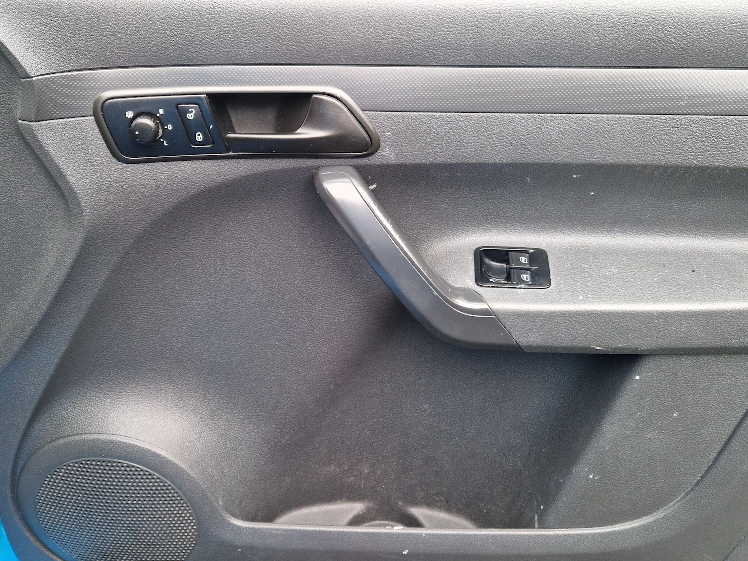 Used Volkswagen Caddy Maxi 2011 for sale - 76824006: Photo 29