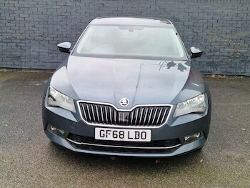 Used Skoda Superb 2018 for sale - 77496363: Photo