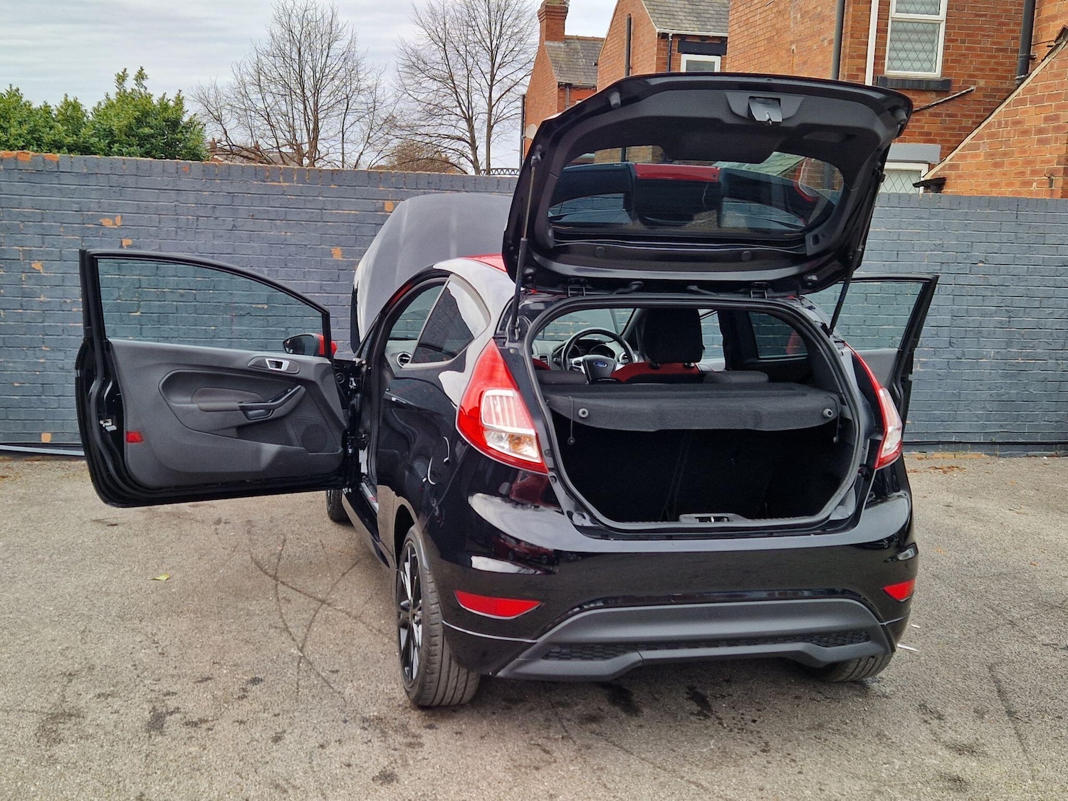 Used Ford Fiesta 2017 for sale - 77993007: Photo 19