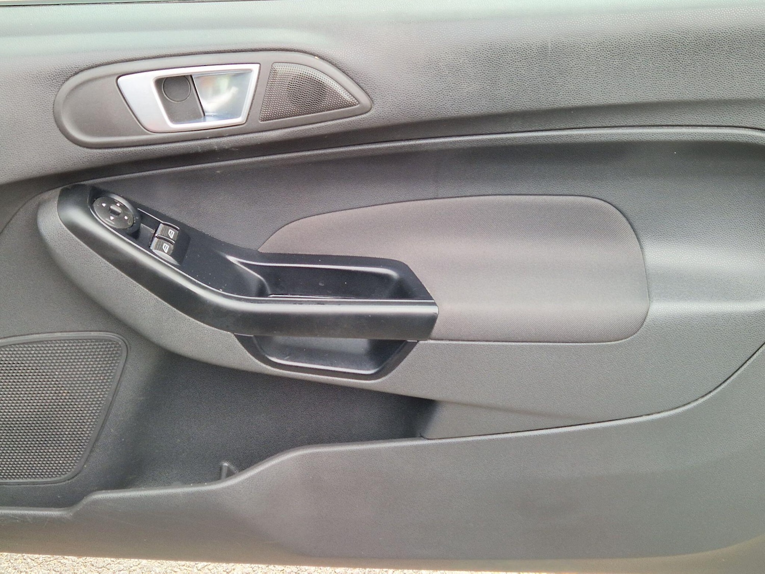 Used Ford Fiesta 2017 for sale - 77993007: Photo 31