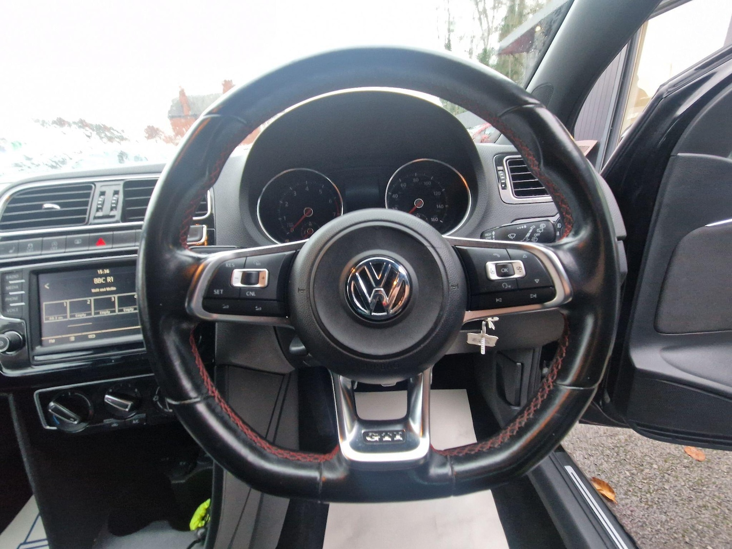 Used Volkswagen Polo for sale - 77216123: Photo 41