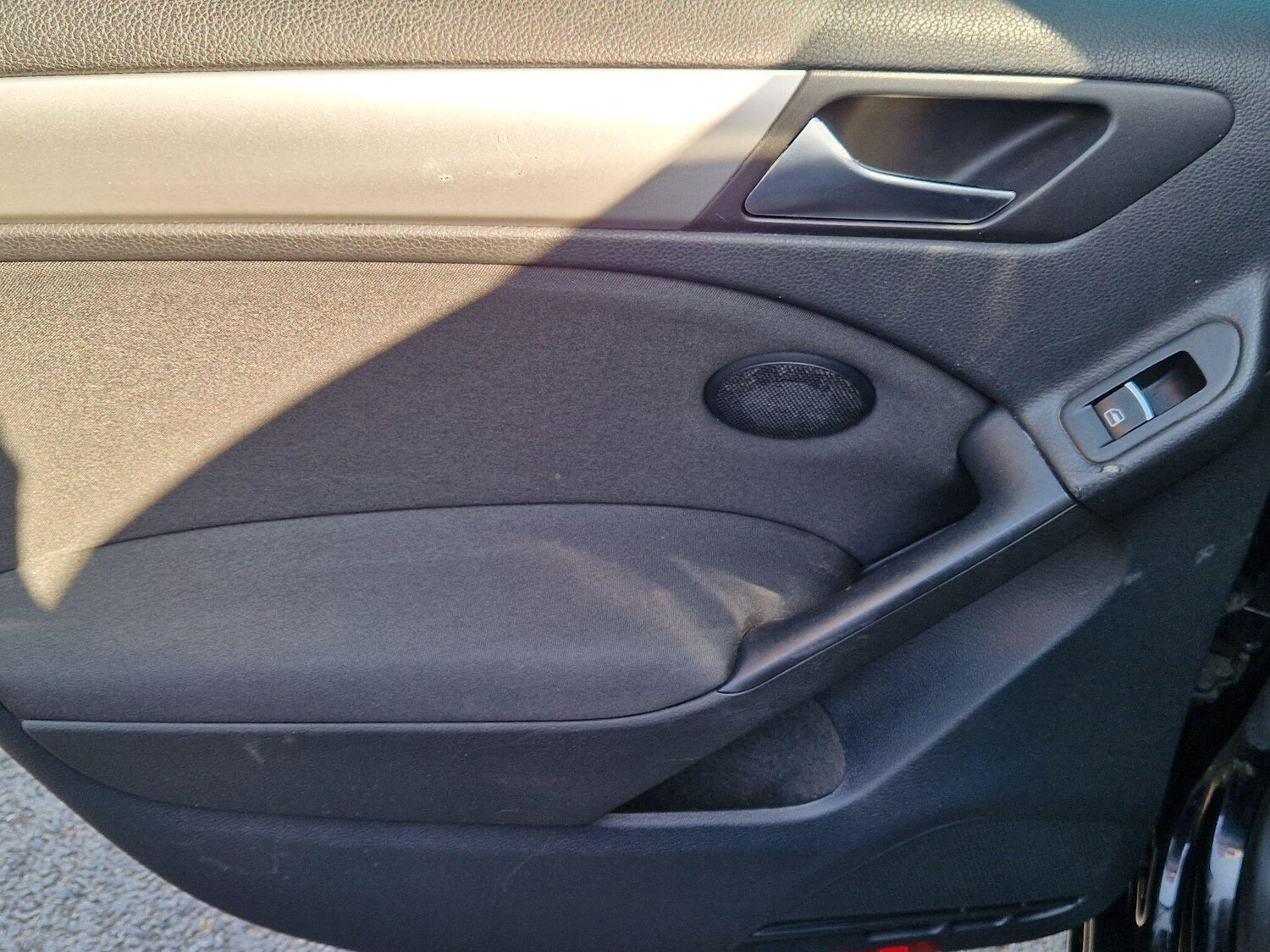 Used Volkswagen Golf 2010 for sale - 77939803: Photo 38