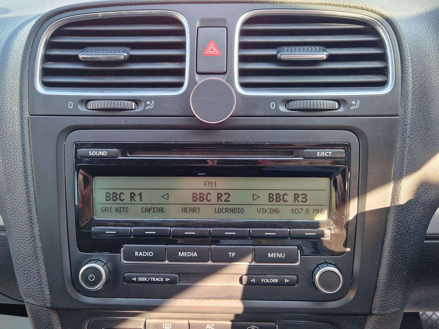 Used Volkswagen Golf 2010 for sale - 77939803: Photo 39