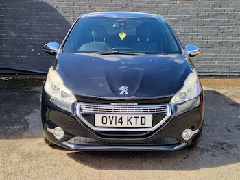 Used Peugeot 208 2014 for sale - 79553126: Photo