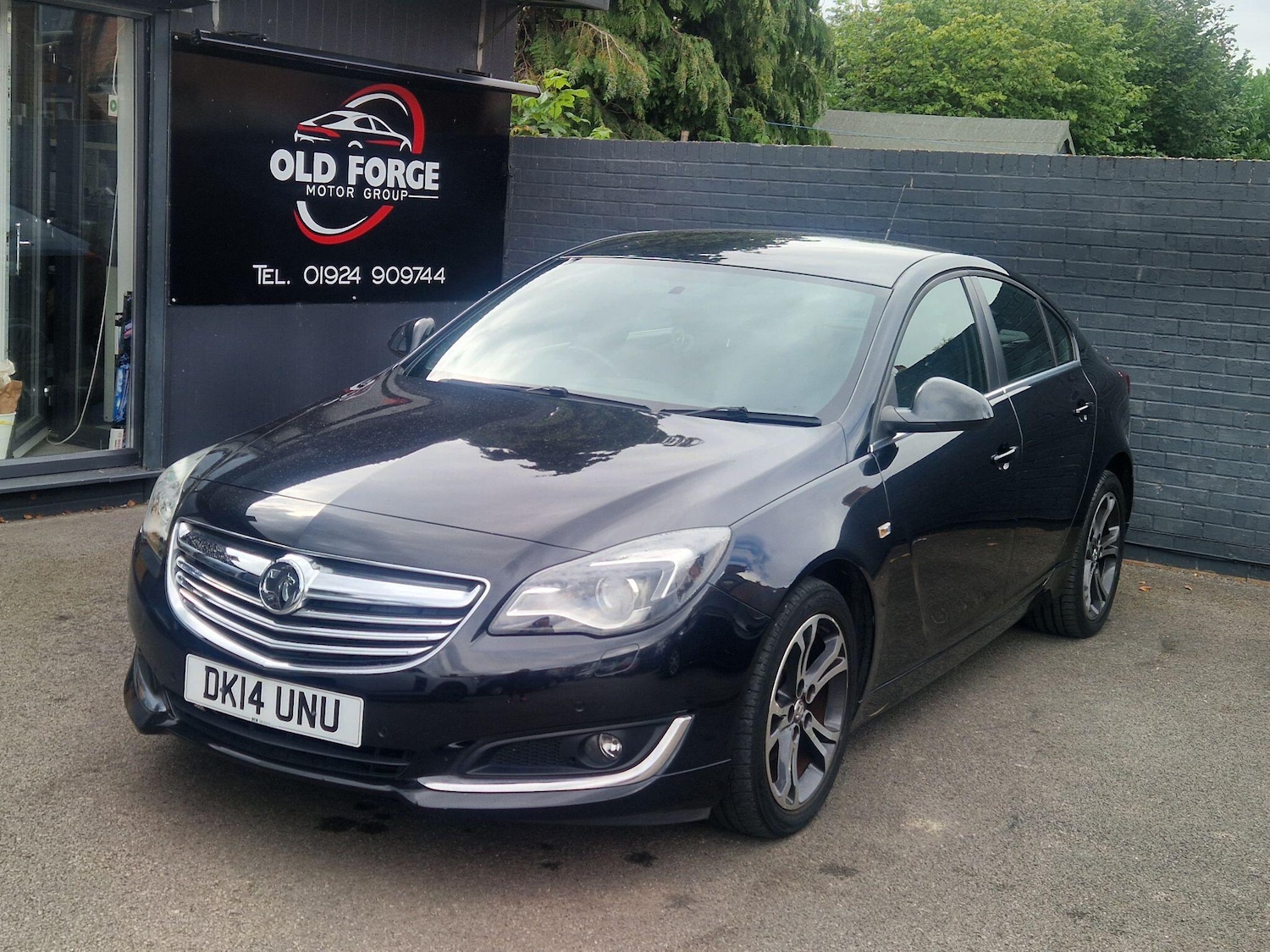 Used Vauxhall Insignia 2014 for sale - 76849944: Photo 1