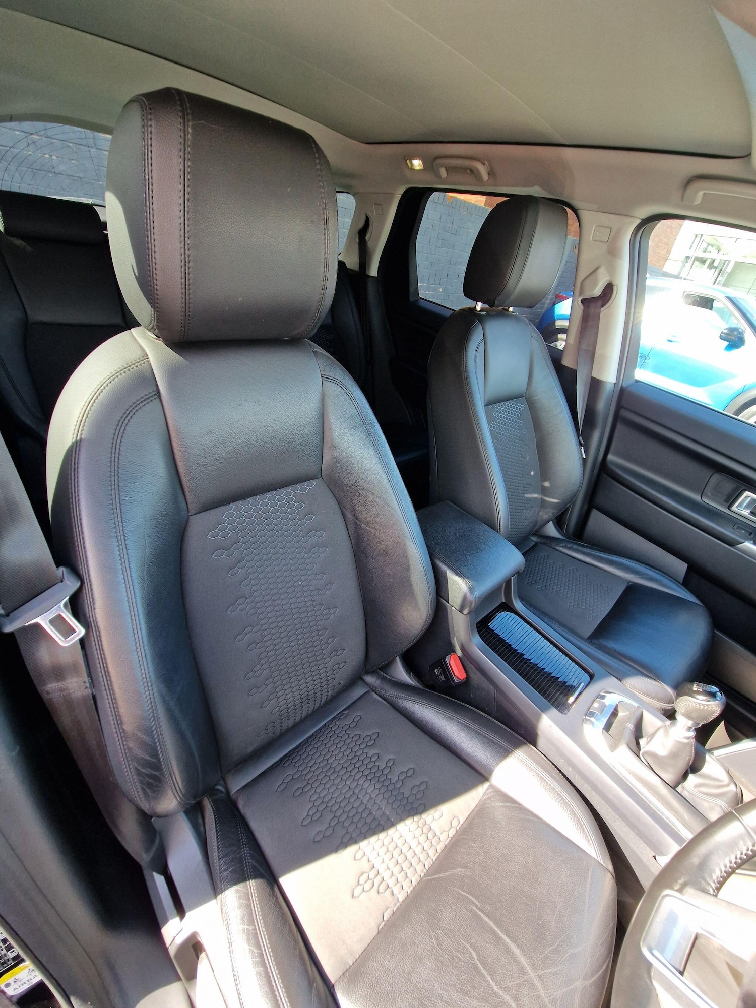 Used Land Rover Discovery Sport for sale - 78135640: Photo 28