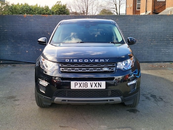 Used Land Rover Discovery Sport 2018 for sale - 78135640: Photo