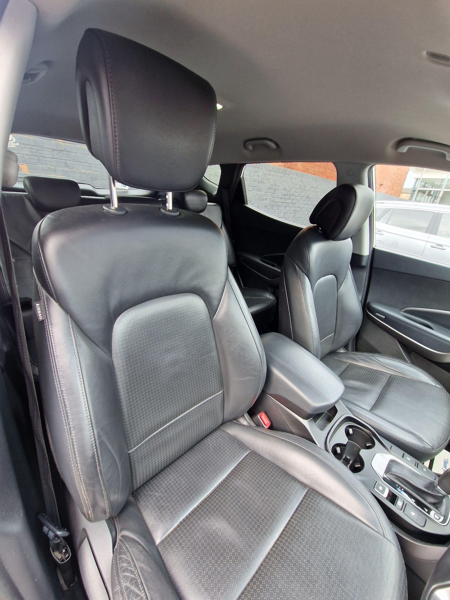 Used Hyundai Santa Fe 2013 for sale - 77853841: Photo 28