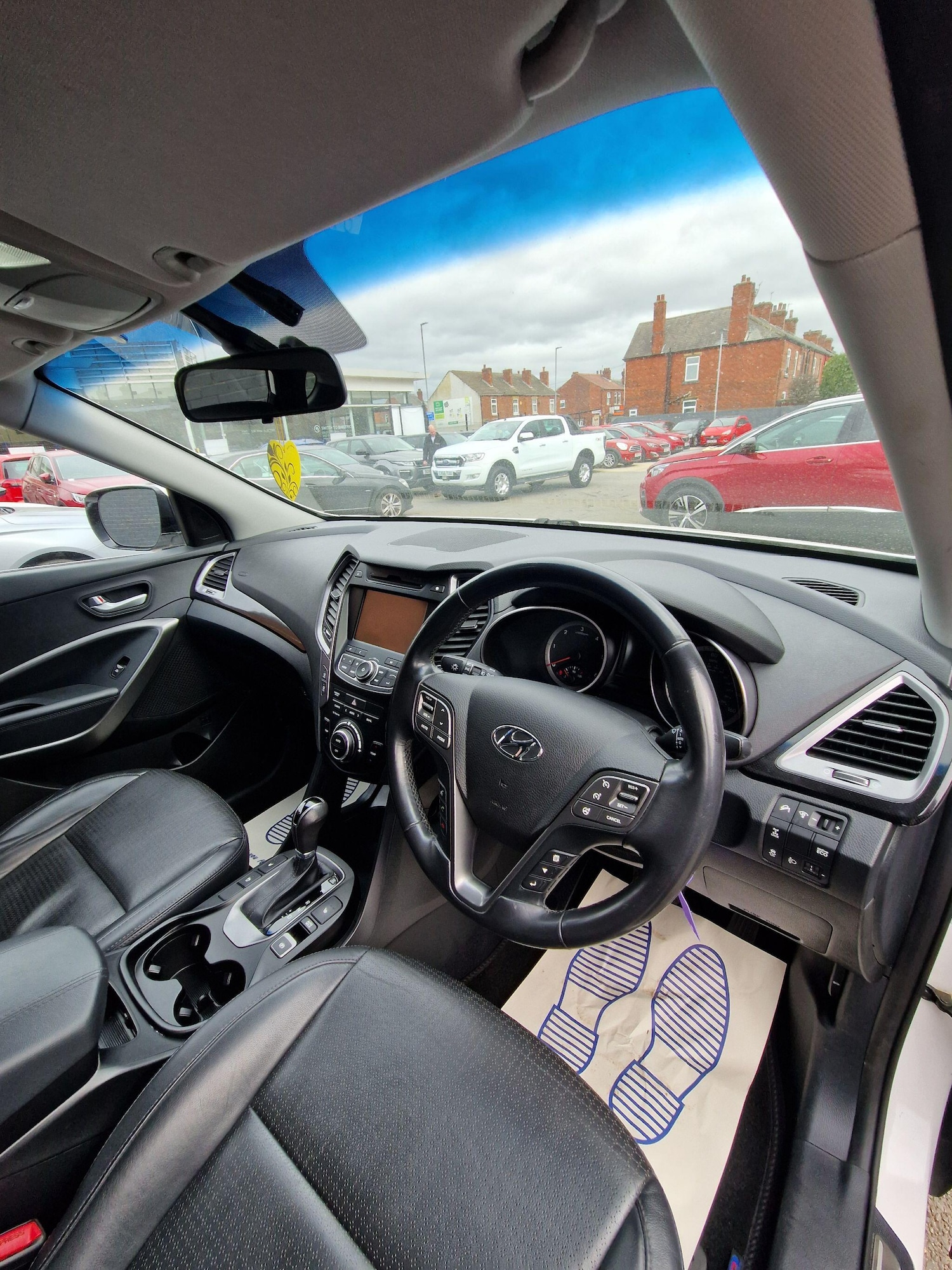 Used Hyundai Santa Fe 2013 for sale - 77853841: Photo 30