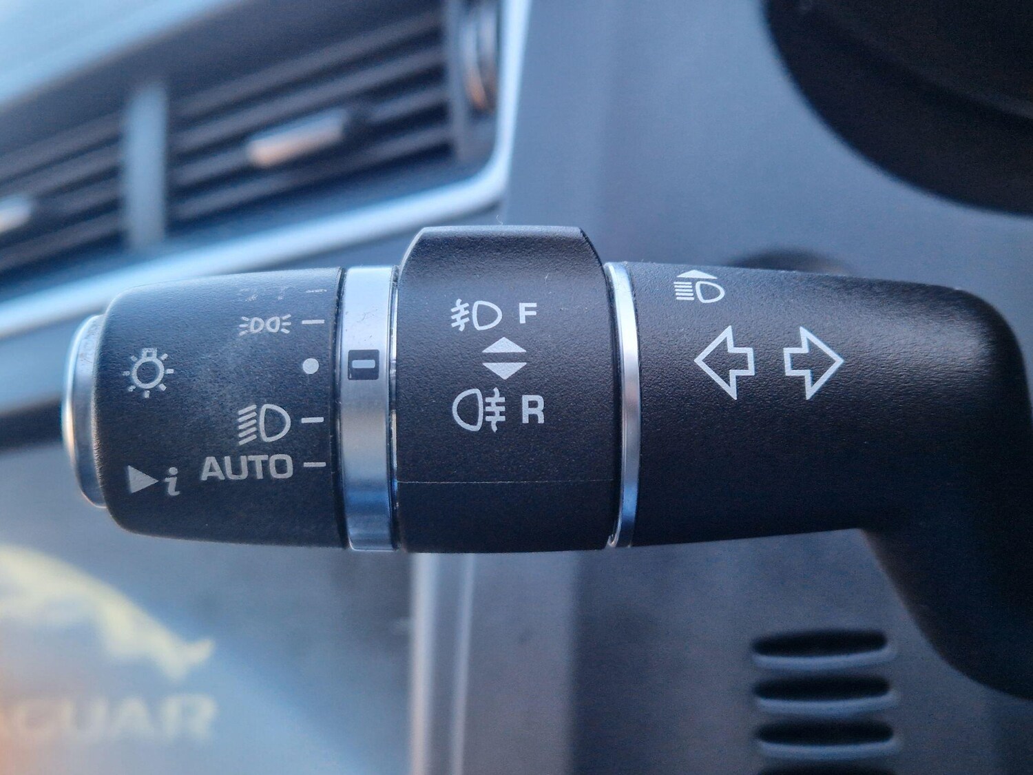 Used Jaguar E-Pace 2018 for sale - 76936200: Photo 45