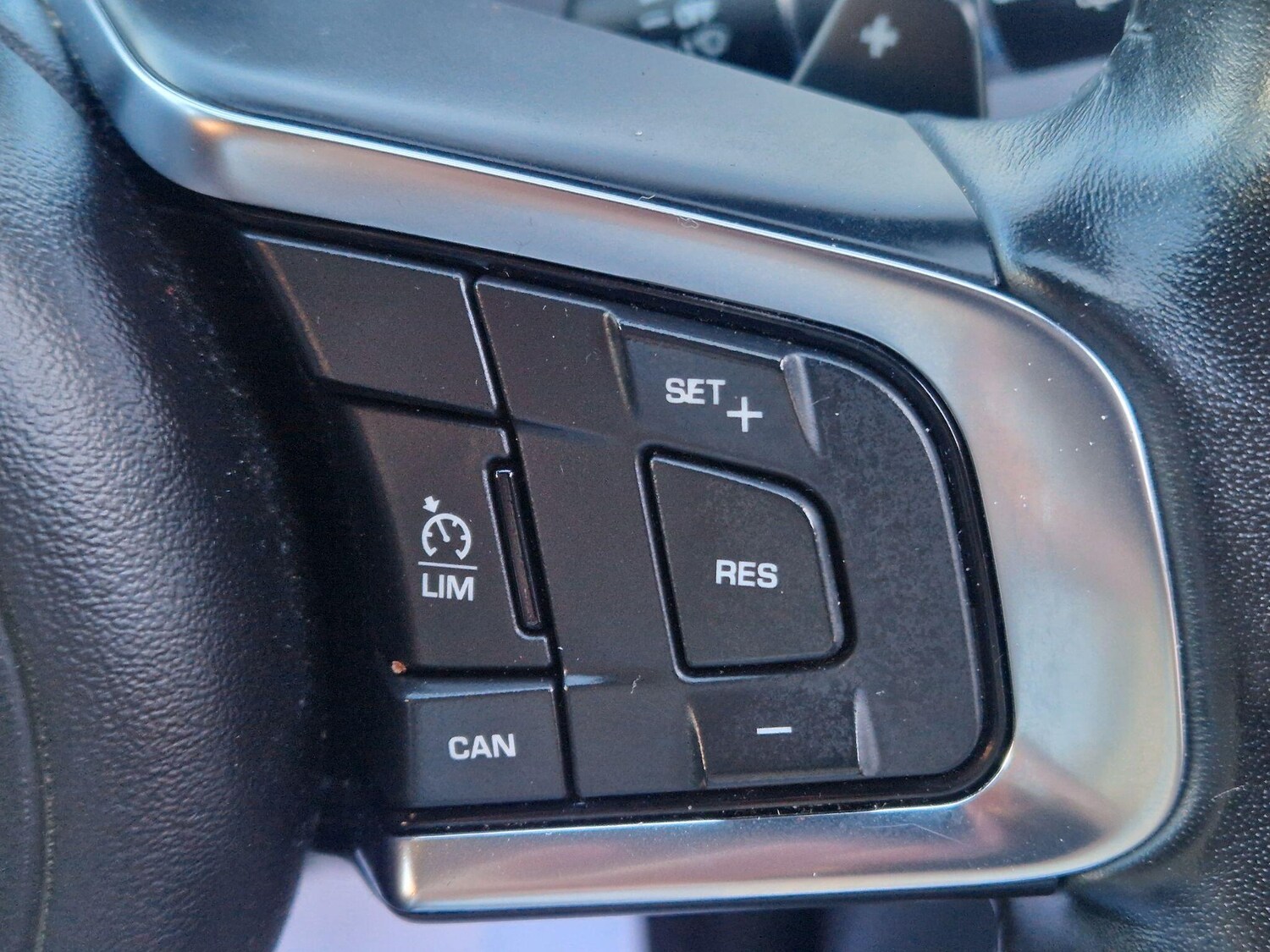 Used Jaguar E-Pace 2018 for sale - 76936200: Photo 54