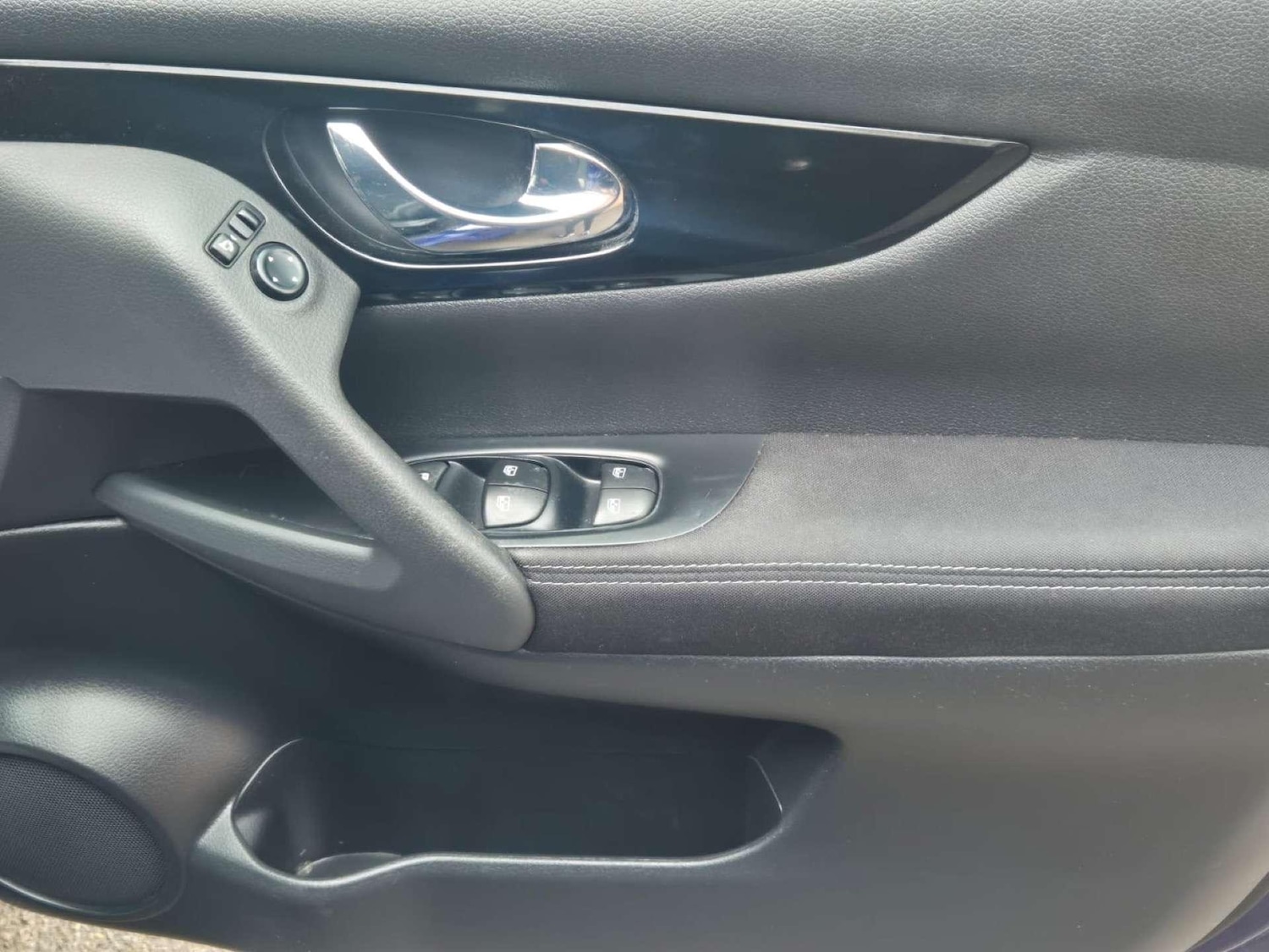 Used Nissan Qashqai 2017 for sale - 76781982: Photo 30