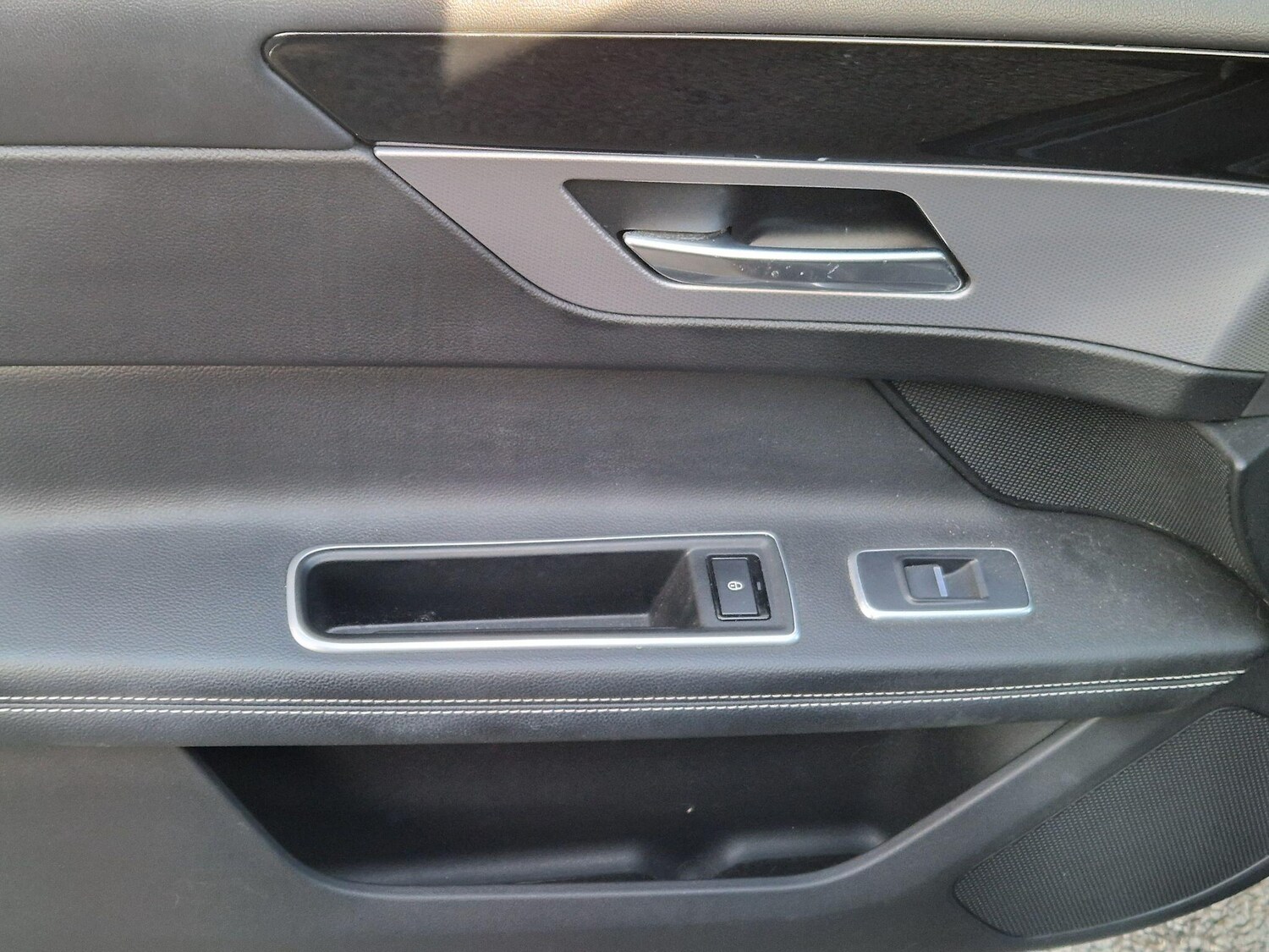 Used Jaguar XF 2017 for sale - 77658555: Photo 38