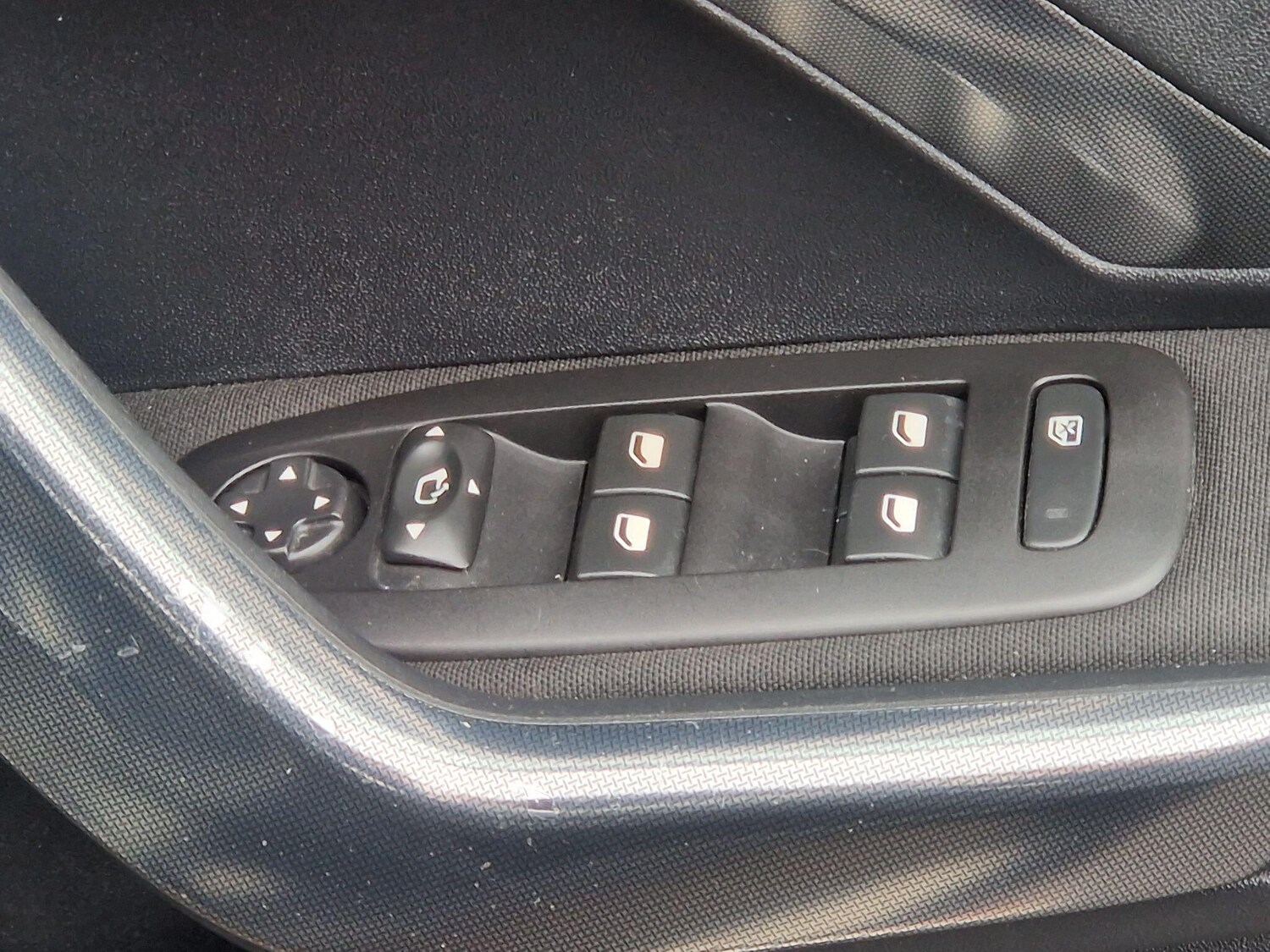 Used Peugeot 2008 for sale - 77496285: Photo 33