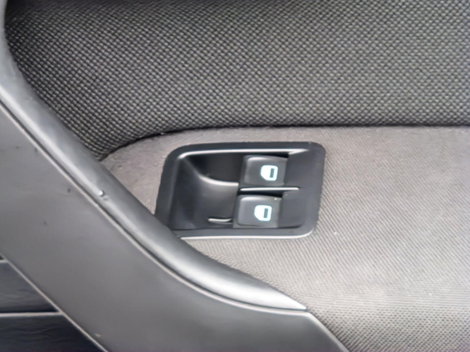 Used Volkswagen Polo 2015 for sale - 77387161: Photo 32