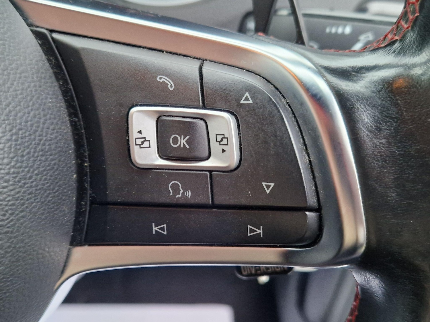 Used Volkswagen Polo 2015 for sale - 77387161: Photo 48