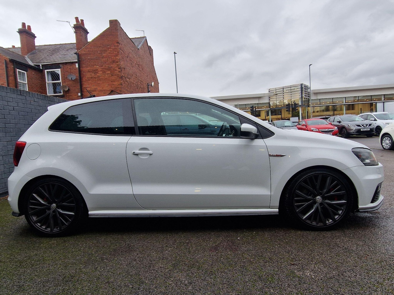 Used Volkswagen Polo 2015 for sale - 77387161: Photo 7