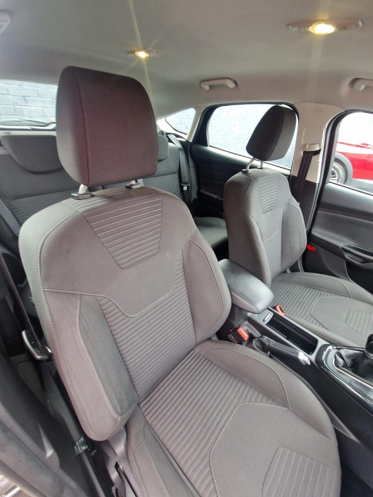 Used Ford Focus for sale - 77784496: Photo 30