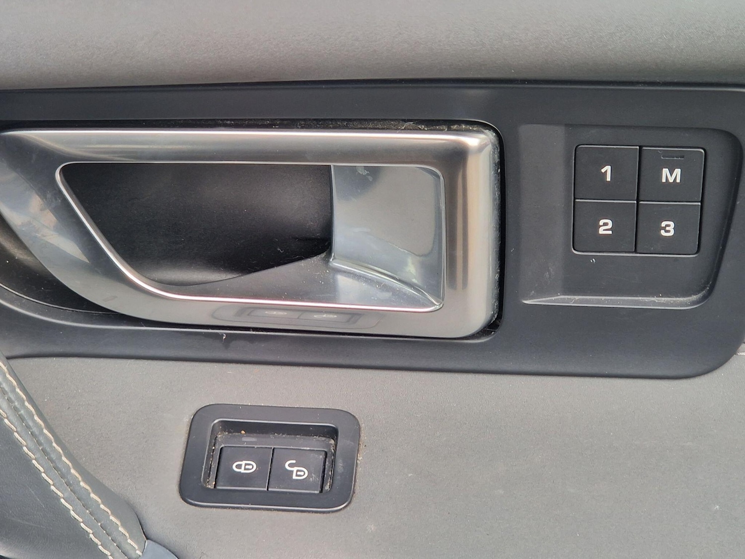 Used Land Rover Discovery Sport 2015 for sale - 77994340: Photo 31