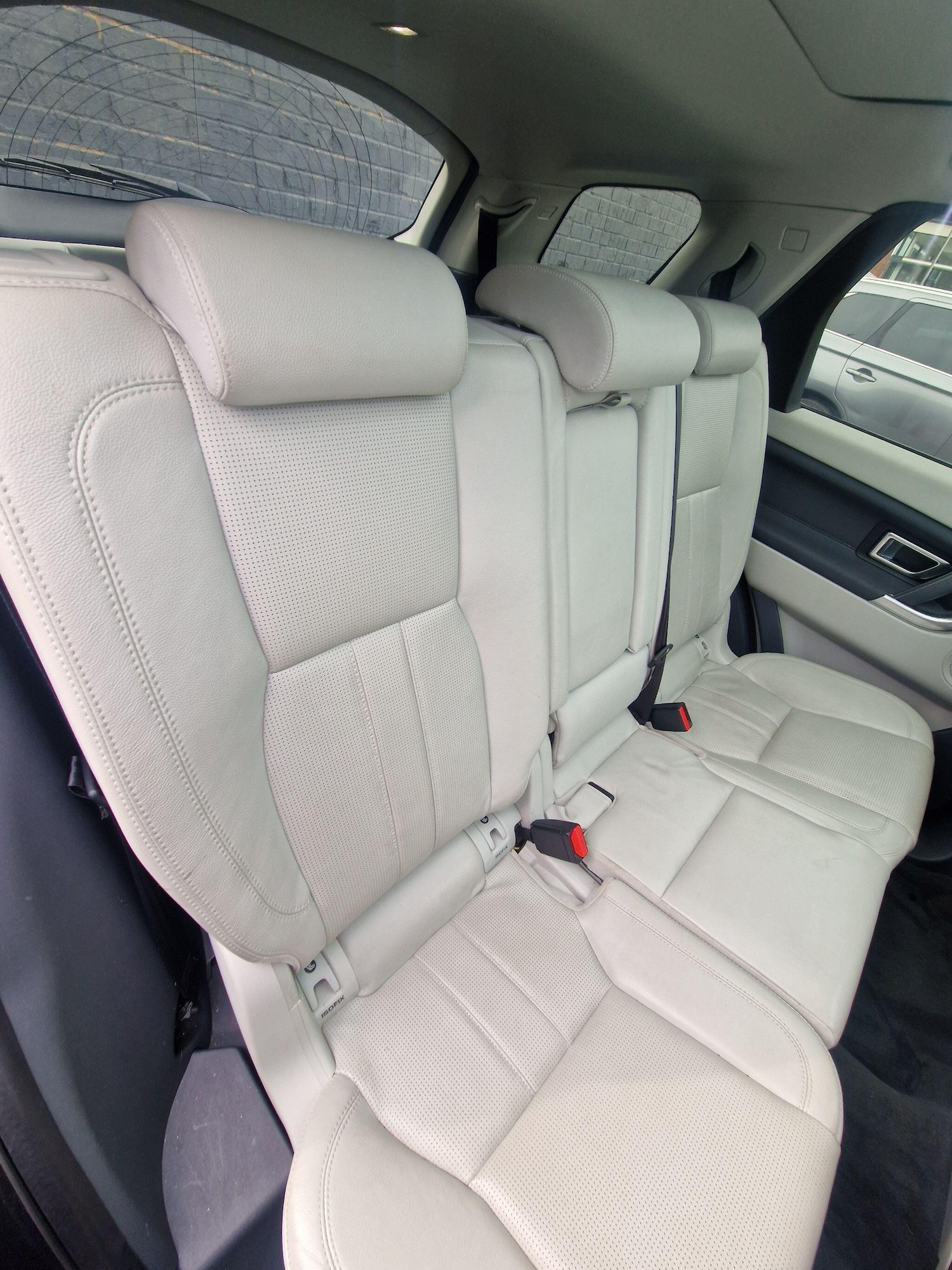 Used Land Rover Discovery Sport 2015 for sale - 77994340: Photo 32