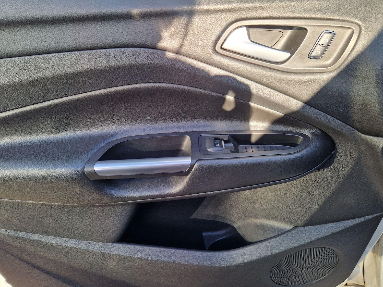 Used Ford Kuga 2016 for sale - 78204379: Photo 37