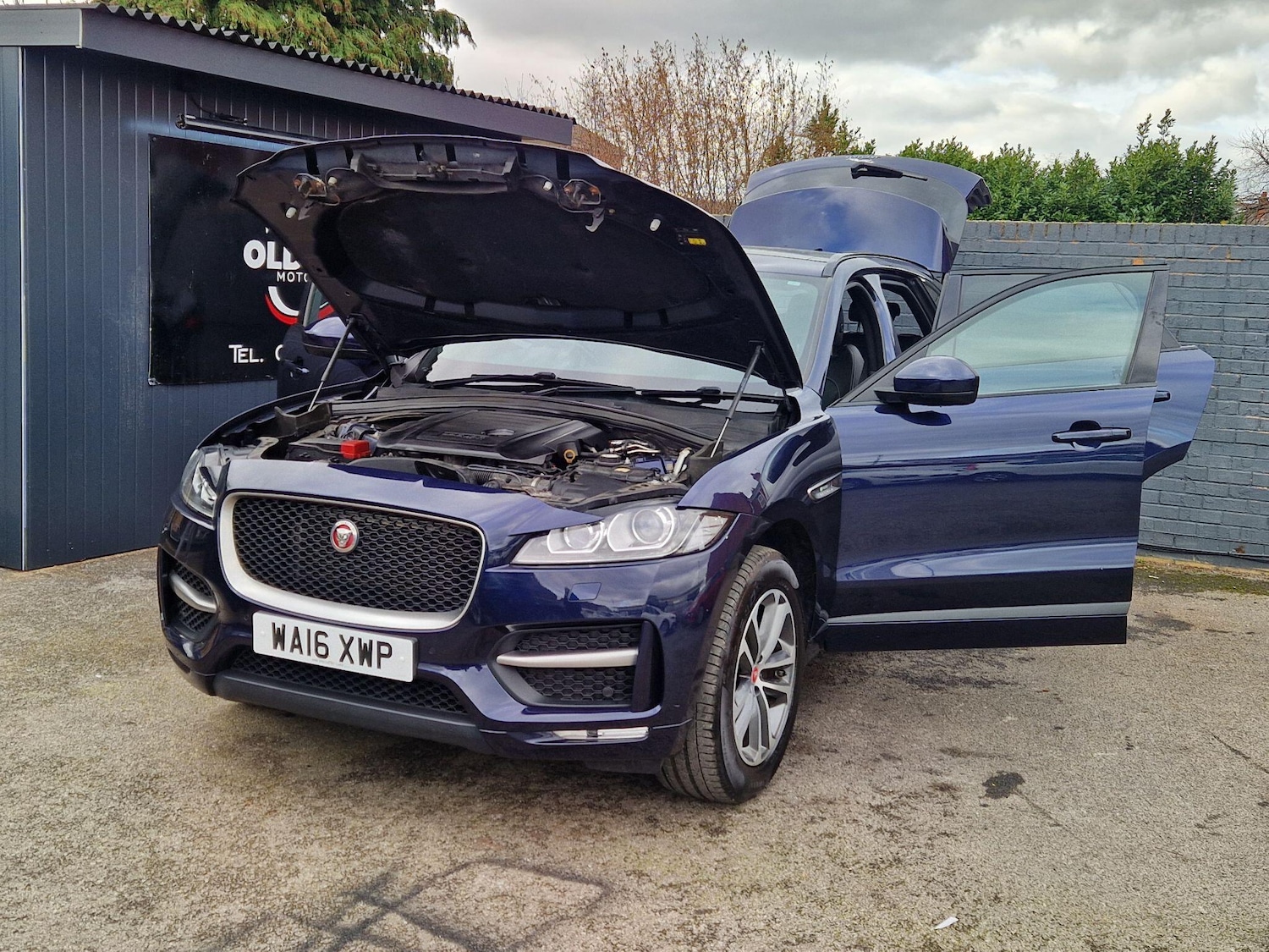 Used Jaguar F-Pace 2016 for sale - 77657925: Photo 14