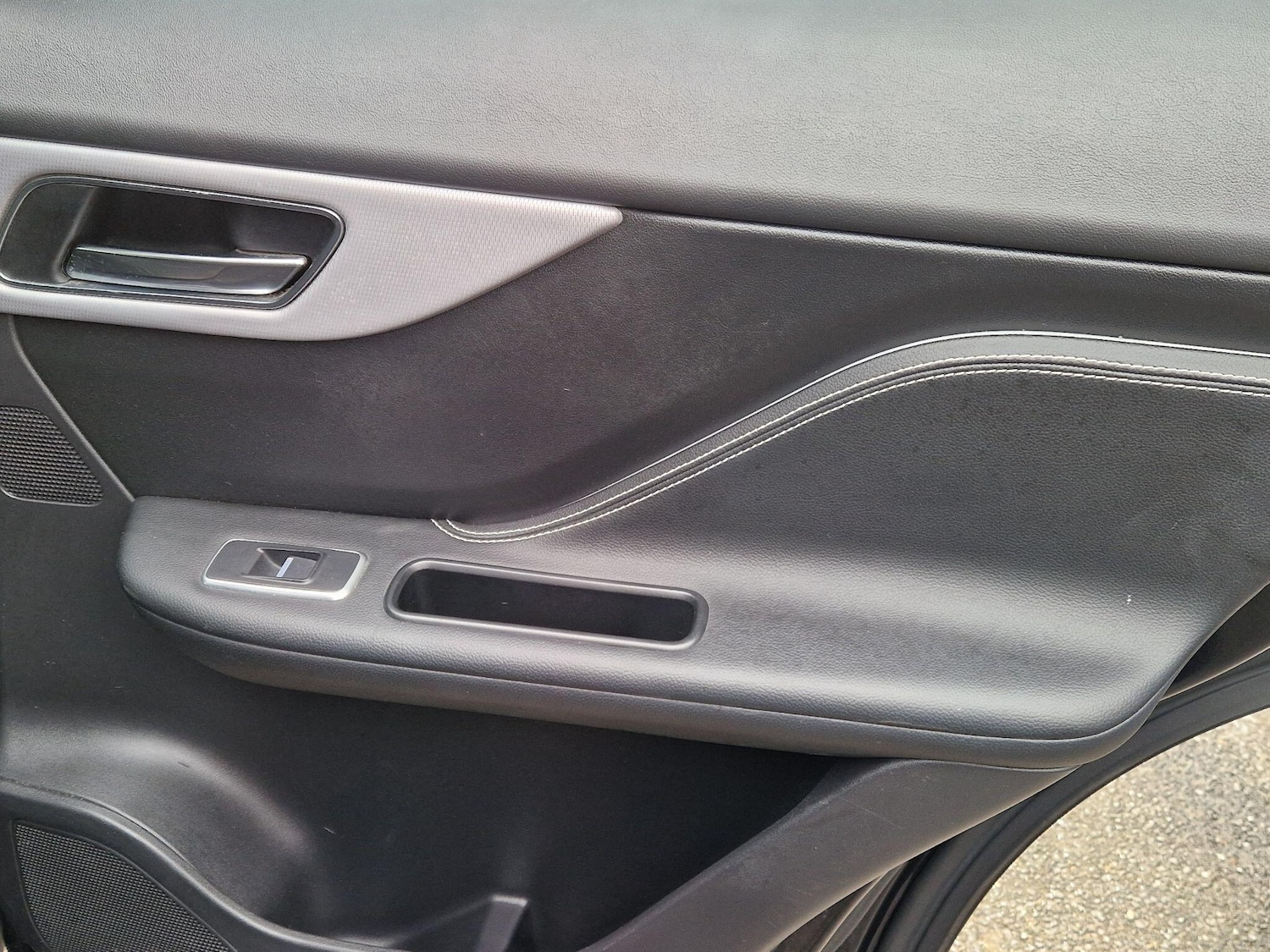 Used Jaguar F-Pace 2016 for sale - 77657925: Photo 35