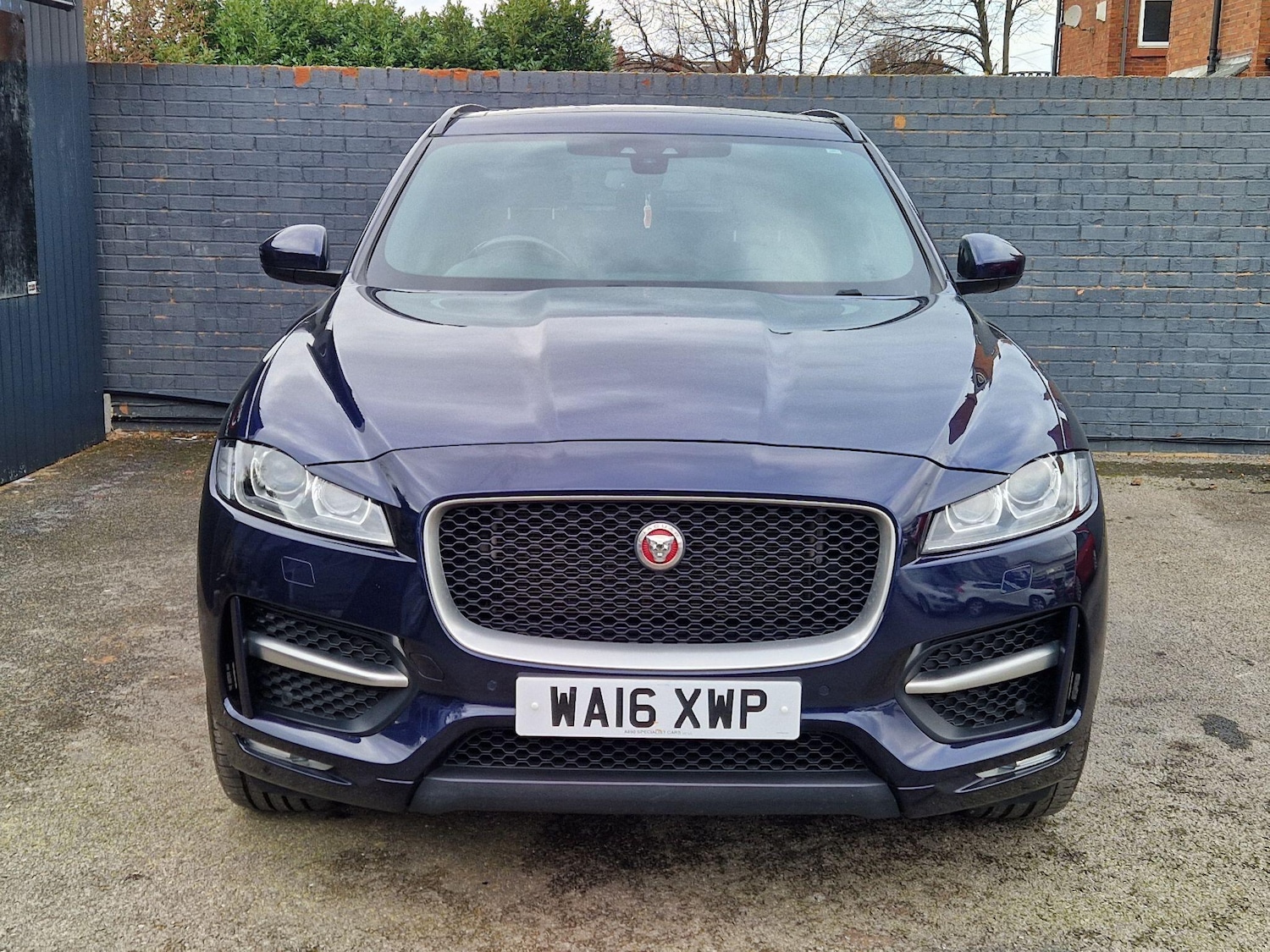 Used Jaguar F-Pace 2016 for sale - 77657925: Photo 4