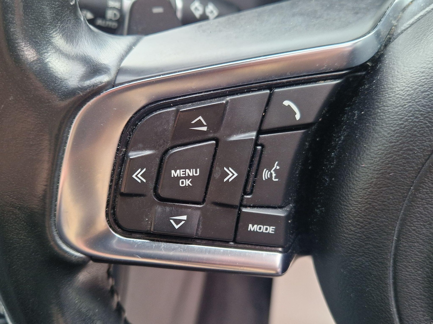 Used Jaguar F-Pace 2016 for sale - 77657925: Photo 47