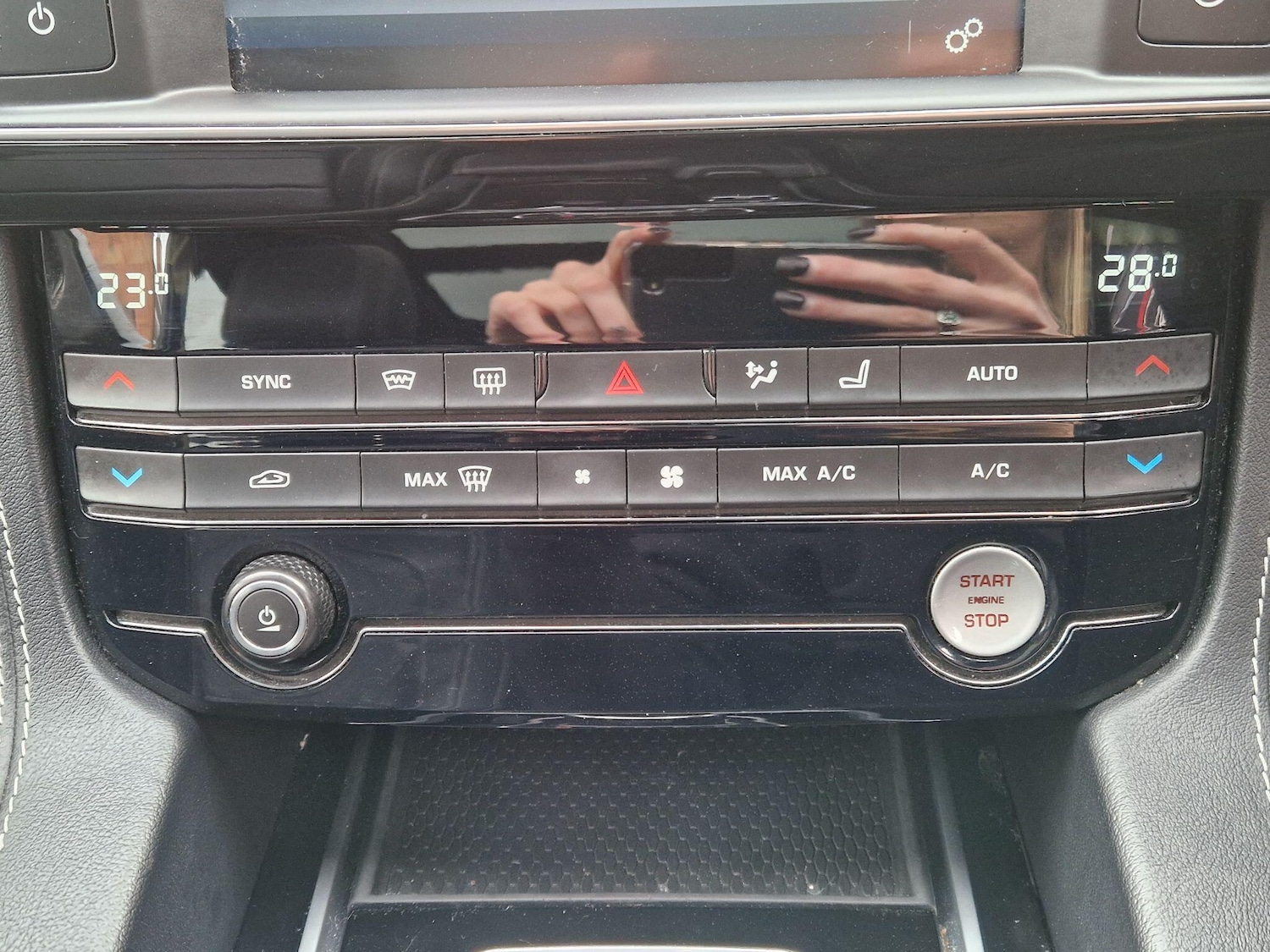 Used Jaguar F-Pace 2016 for sale - 77657925: Photo 49