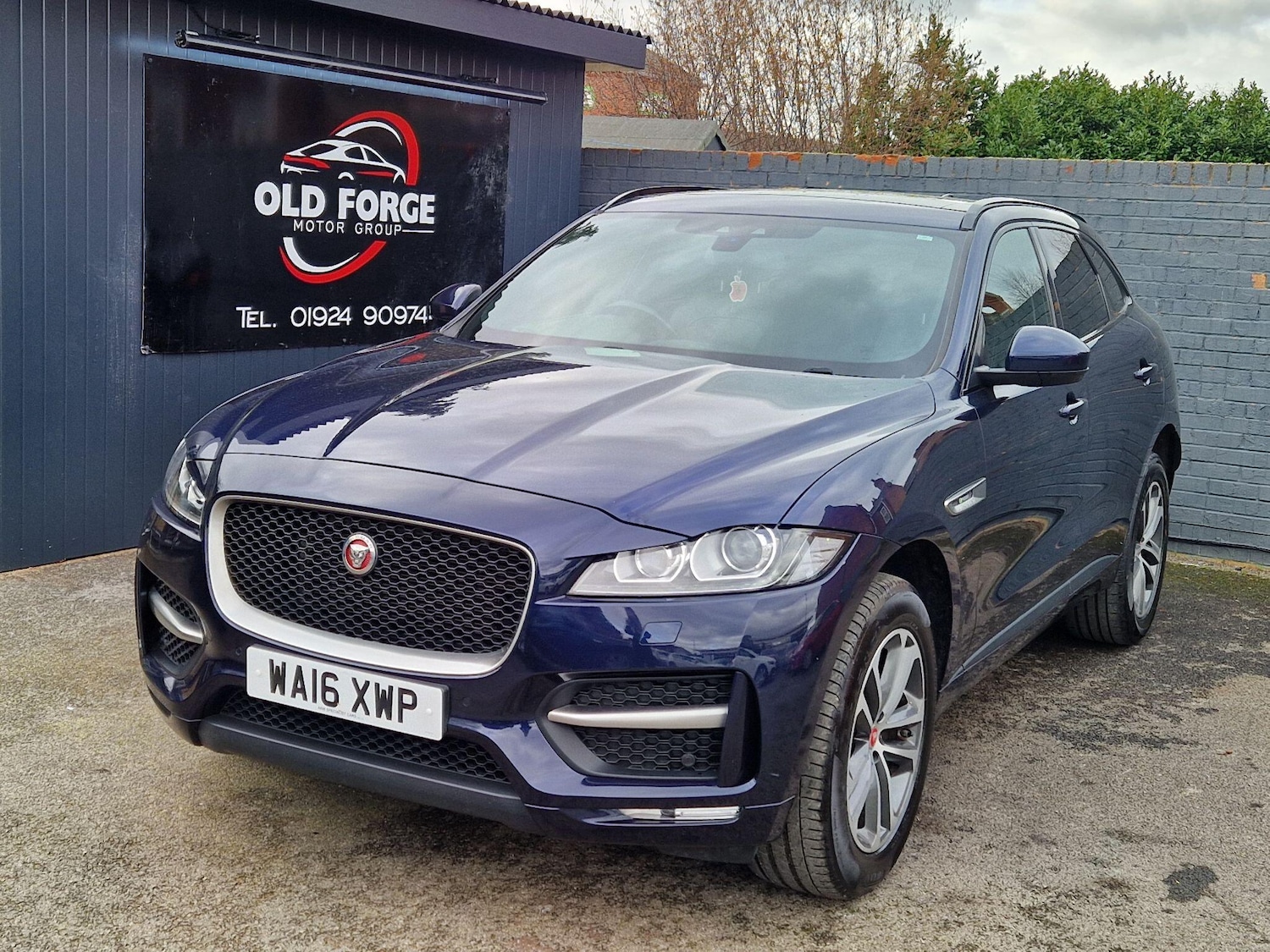 Used Jaguar F-Pace 2016 for sale - 77657925: Photo 5