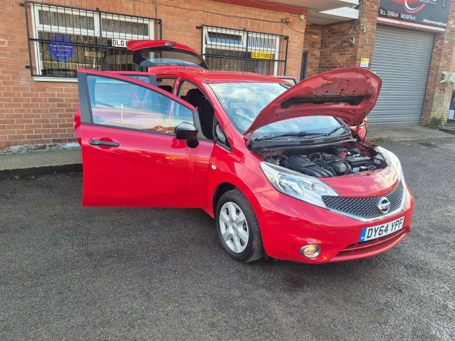 Used Nissan Note 2014 for sale - 77267799: Photo 11