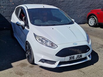 Used Ford Fiesta 2015 for sale - 78430030: Photo