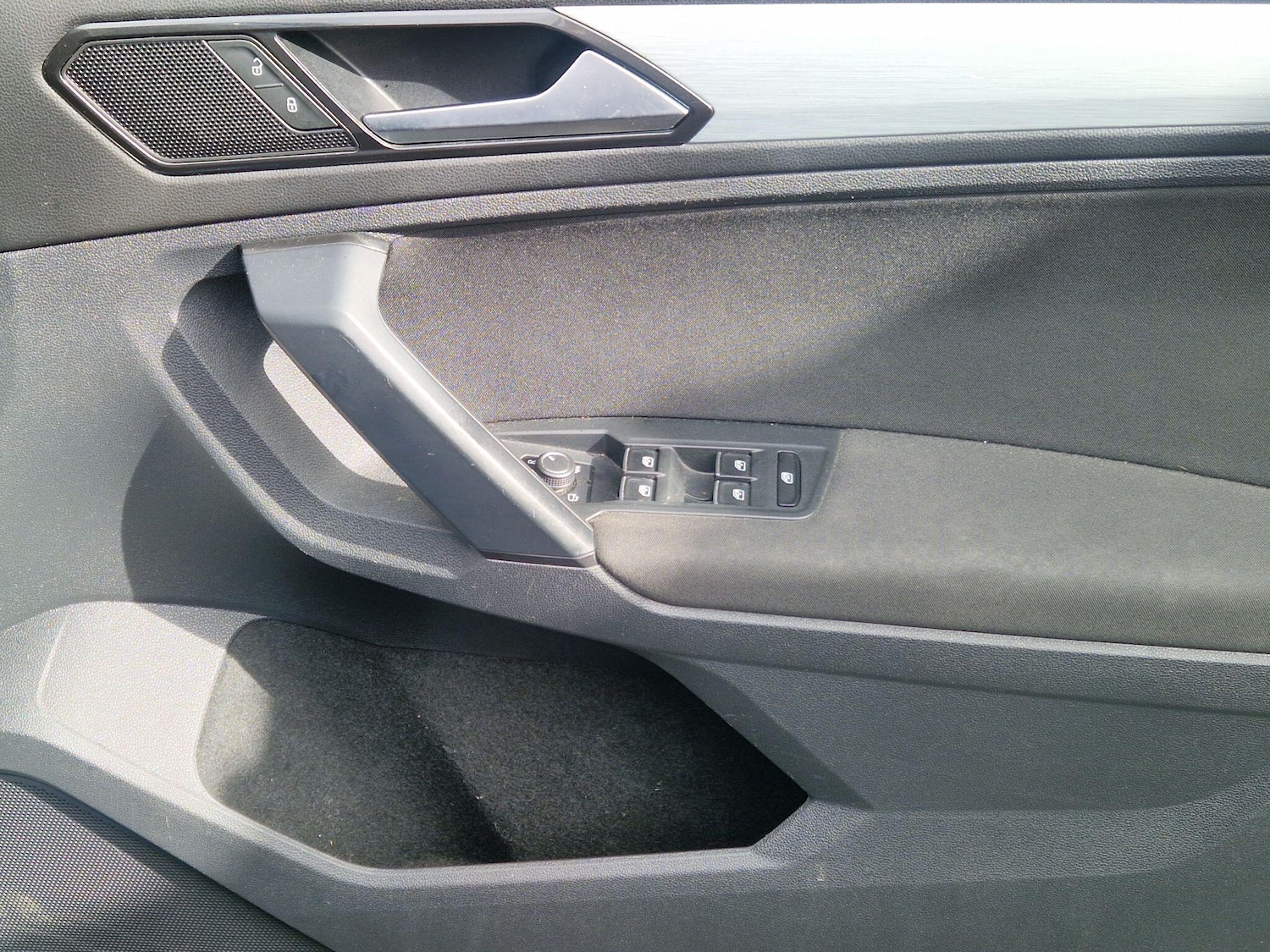 Used Volkswagen Tiguan 2017 for sale - 78072057: Photo 31