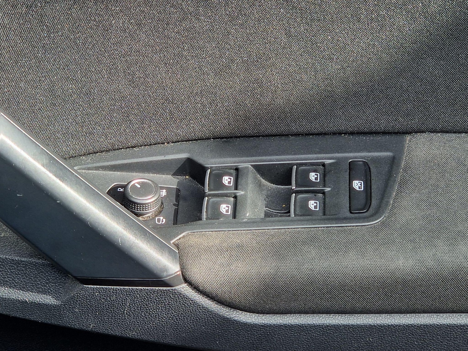 Used Volkswagen Tiguan 2017 for sale - 78072057: Photo 32