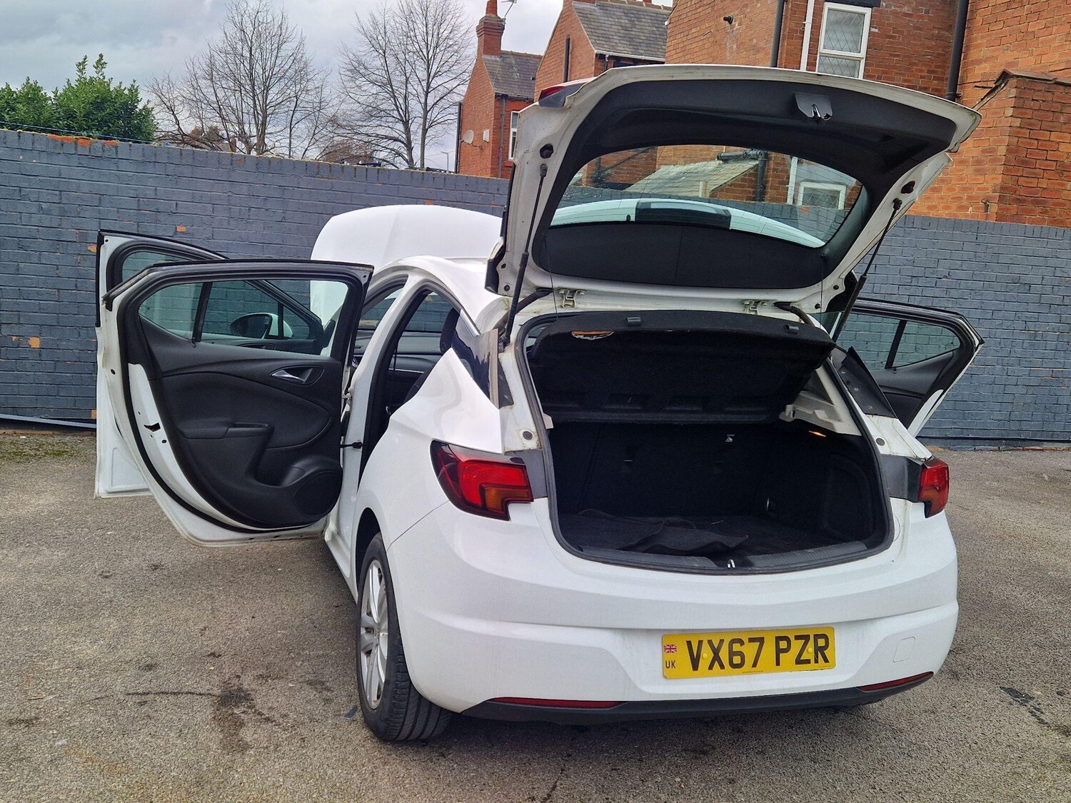 Used Vauxhall Astra 2018 for sale - 77598659: Photo 19