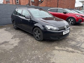 Used Volkswagen Golf 2010 for sale - 77784474: Photo