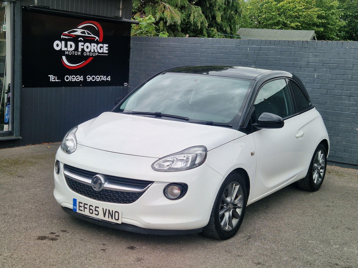 Used Vauxhall ADAM 2015 for sale - 76781268: Photo 1